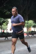 Y587438