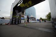 J813702