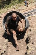 B929957