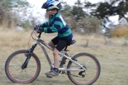 Y910696