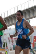 O977872