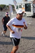 Y991813
