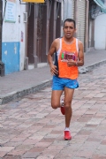 F1043682