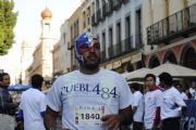 J1385318