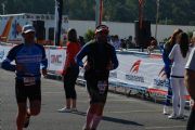 U1637454