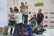 F1720120