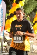 V1820572