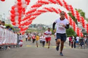R1825889