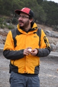 D1953566