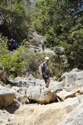 H2056835