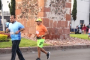 Y2133944