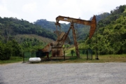 Y2335701
