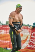 H2383579