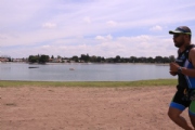 V2379890