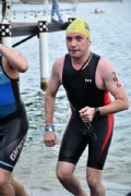 Y2376044