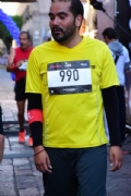 O2404570