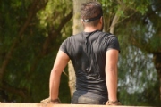 F2420842