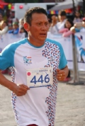 D2429373