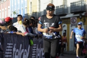 G2428953