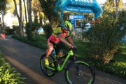 B2449925