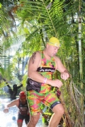 D2539979