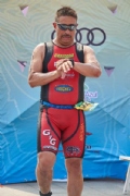 Y2593819