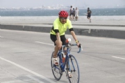 Y2596200