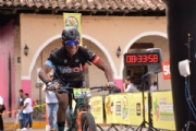 T2700748