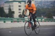 F2758956