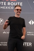 Y2992921