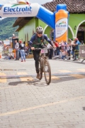 G3038572