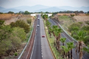 C3324756