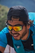 Y3335253