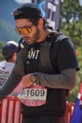 Y3337027
