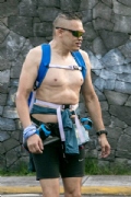 Y3439617