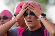 B3649033