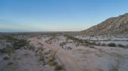 Y3725101