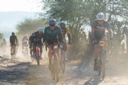 F3733518