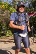 R3744572