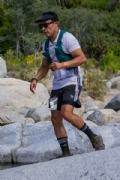 E3749572