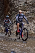 J3807089