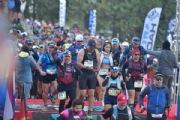 B3864563