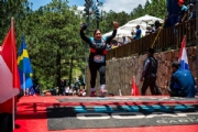 P3855228