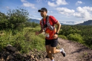 R3886923