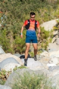 Y3925013