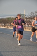 D3989565