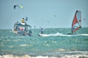 D3995489