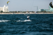 V3992743