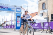 G4273711