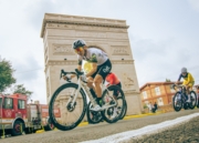 Y4282644